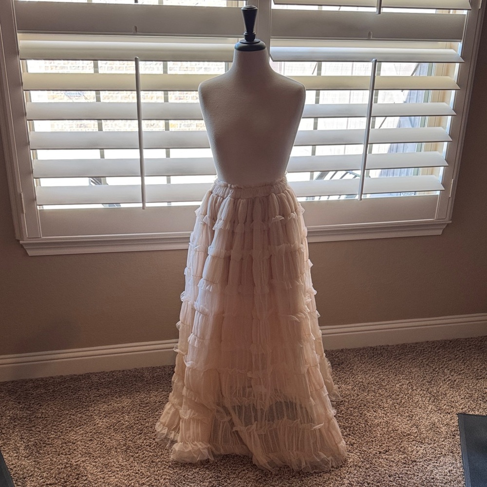 Anthropologie Cream Layered A-Line Skirt